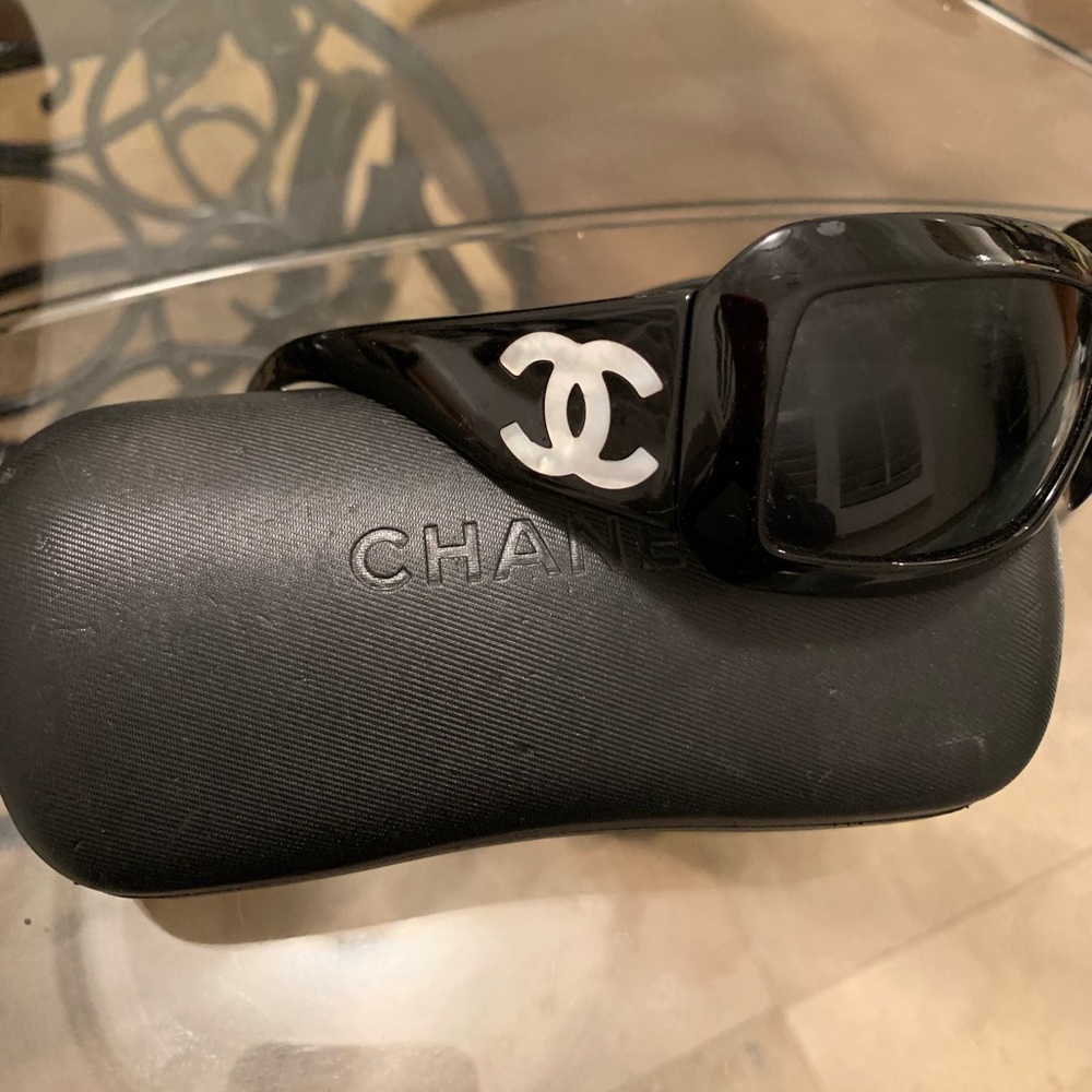 Authentic Chanel 5076-H sunglasses